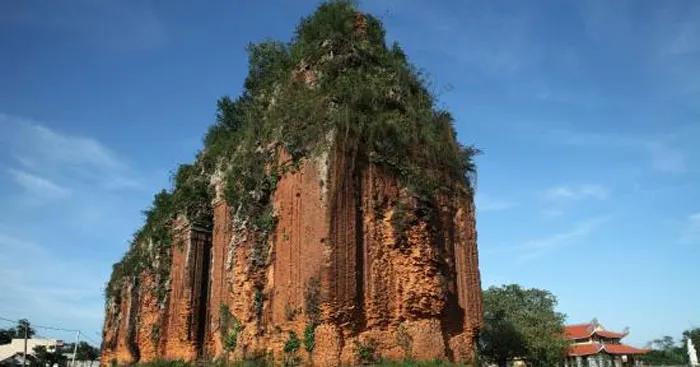 Văn mẫu lớp 6: Tóm tắt văn bản 'Nghìn năm tháp Khương Mỹ' (3 mẫu) - Những bài văn mẫu lớp 6